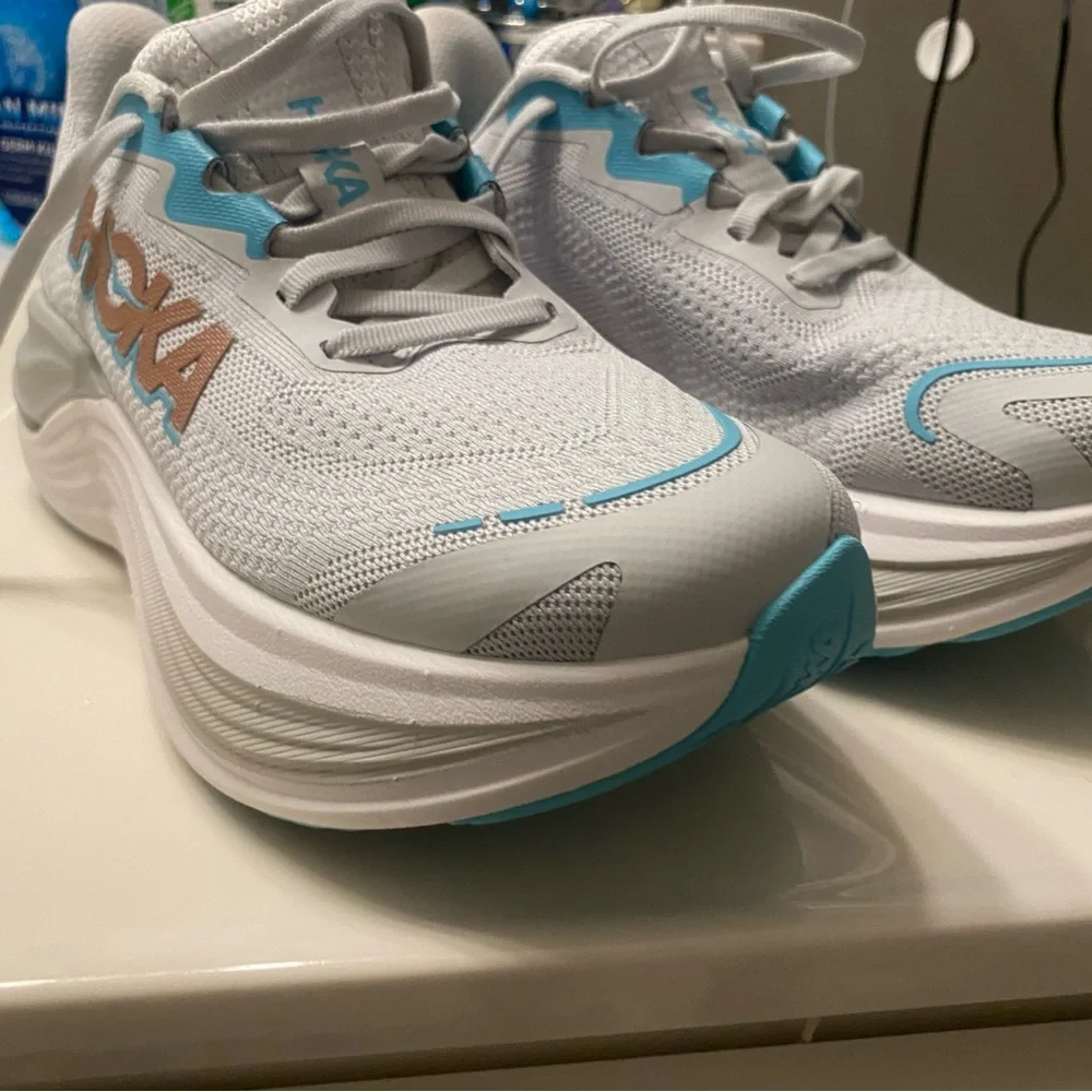 Hoka Women’s Skyward X Gray Blue Size 6 (6D) - Used 27 mi, Like New. $75 Floor - Picture 8 of 16